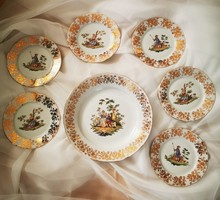 barokk jelenetes aranyozott szélű romantikus porcelán süteményes készlet gyönyörű állapotban