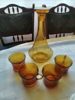 Borostyán pohár 4 darab kinaloval