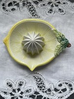 Italian lemon-shaped lemon squeezer