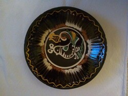 Ceramic plate, wall plate