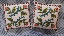 2 Decorative pillows with cross-stitch embroidery (l2947)