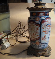 Table lamp with Imari porcelain body and copper base