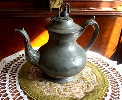 Meseszép, antik, ezüstözött, kb. 1,5 l-es, ón teás vagy kávés kanna, gyönyörű mintázattal