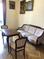 Biedermeier garnitúra- kanapé (restaurált), asztal és két szék