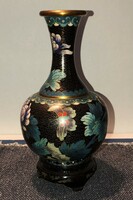 Keleti, zománc technikával készült virágmintás váza