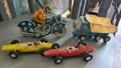 Retro game, gas engine, penguin, racing car