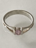 Ezüst gyűrű rózsakvarccal, 1,7 cm belső átmérő, jelzett