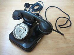 CB35, antik, tárcsás telefon a 30'-as évekből