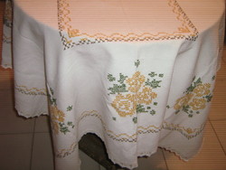 Beautiful antique vintage yellow rose hand-embroidered cross stitch lace edge woven tablecloth​