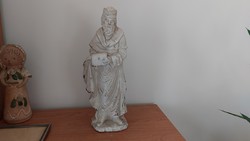 (K) old statue