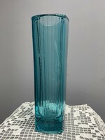 Sklo Union, Milos Filip által tervezett cseh üveg váza
