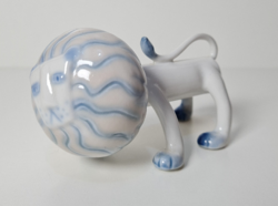 Aquincumi aquazur álló oroszlán, nagyon ritka porcelán figura!