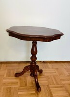 Neo-baroque style coffee table