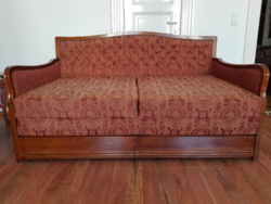 Neobarokk kihúzható kanapé