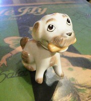 Retro porcelain dog with moving head
