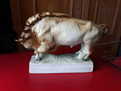 Zsolnay - Álló bika, eredeti porcelánfigura pecséttel, kézzel festett