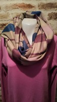 The Fraas cashmere-touch round scarf is brand new!