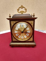 Rézveretes fadobozos,római számos Weimar asztali óra, quartz szerkezettel,,most minimál ár nélkül,,,