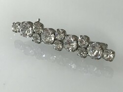 Elongated brooch with brilliant crystals, 4.7 cm long