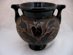 Collector soldier Alexander Corund antique pot, vase