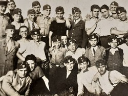 Régi fotó leventefiúk 1937 Kecskemét csoportkép levente katona fénykép