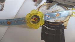 (K) original Disney Pooh children's watch