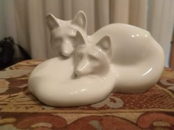 Zsolnay porcelán rókák