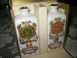 MEDIMPEX  ajándék csomag  , a 60 as évekből  két db hollóházi  porcelán palackkal ,