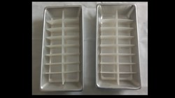 Retro konyhai eszköz: jégkockatartó, jégkocka készítő