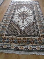 Beautiful hand-knotted old thick 100% oriental wool rug in good condition
