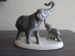 Porcelain elephants - from Kispest
