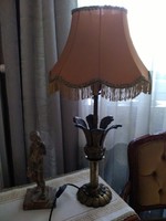 Antik nehéz fém ötvözött asztali lámpa ernyővel