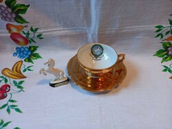 Kávés mokkás csésze + alj  szuvenír (ajándék mini lovas vitrin dísz) Weissen Rossl in St. Wolfgang