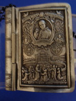 Pope Pius in his rosary holder