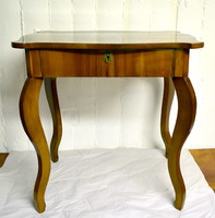 XIX. No. Biedermeier small game table with several drawers