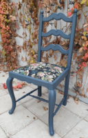 Provence vintage chair with new upholstery