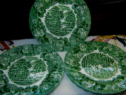 5 Enoch Woods faience plates with dessert cookies