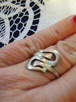 Eladó régi kézműves ezüst gyűrű csavart mintával!
