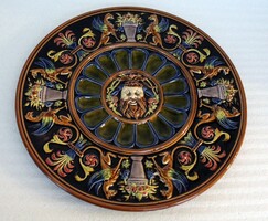 Painted glazed majolica wall plate