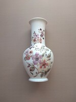 26 cm-es, kisebb mázhibás Zsolnay váza