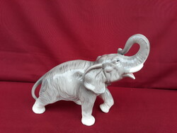Sitzendorf nagy porcelán elefánt