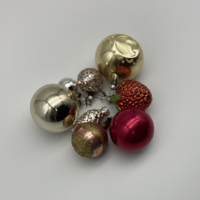 Régi üveg karácsonyfadíszek, retro, gömbök, eper, toboz