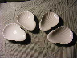 4 db porcelán kagylókínáló tálka