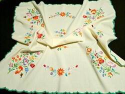 Linen tablecloth embroidered with Kalocsa pattern 75 x 72 cm