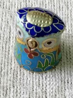 Enamel thimble