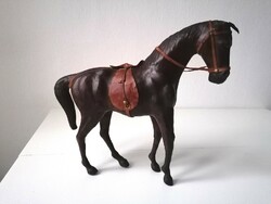 Nagyméretű bőr ló szobor, 30x33 cm
