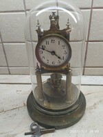 Réz antik óra üvegbúrával eladó! Réz kandalló óra üvegbúrával eladó!