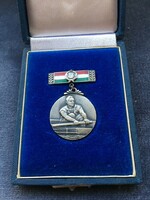 Magyar Népköztársaság Bajnokságai 1966 kitüntetés dobozában