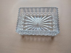 Crystal holder without a roof