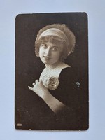 Old postcard photo postcard lady with rose